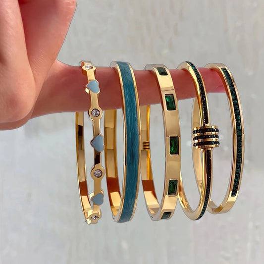 Vicki Heart Bangle Set